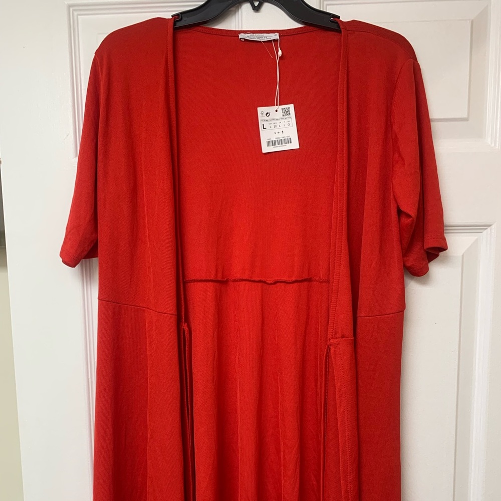 Very cute red wrap dress (L). Never worn.